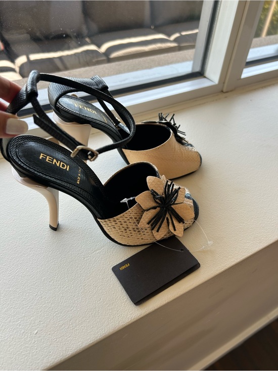 Fendi Shoes - Fendi Two-Tone Beige and Black Floral Slingback Heels